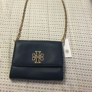 Meet your Posher, Lucy